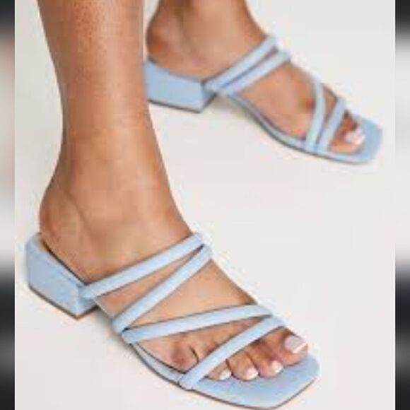 BRAND NEW LYNX LOW BLOCK HEEL SQUARE TOE CRISSCROSS MULTI-STRAP SANDAL - Picture 7 of 16